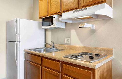 Wichita Hotel | Extended Stay America Select Suites - Wichita - Airport