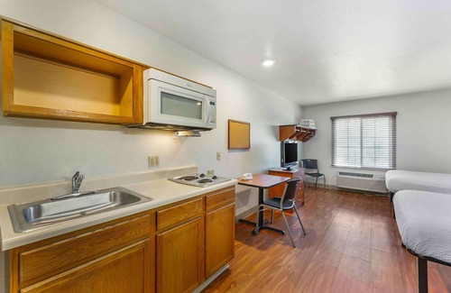 Akron Apartment | Extended Stay America Select Suites - Akron - South