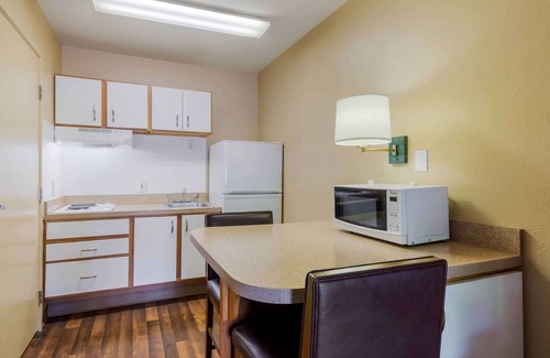 Smyrna Hotel | Extended Stay America Select Suites Atlanta Cumberland Mall