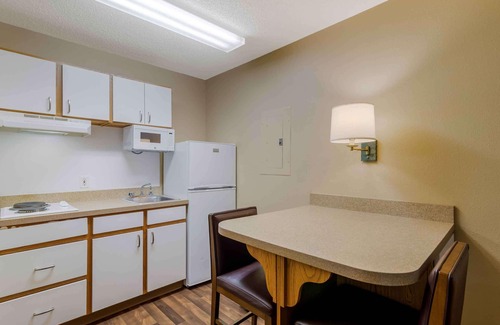 Smyrna Hotel | Extended Stay America Select Suites Atlanta Cumberland Mall