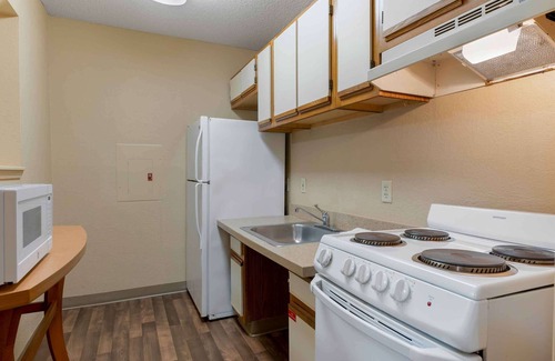 Central Oklahoma City Hotel | Extended Stay America Suites Oklahoma City Northwest