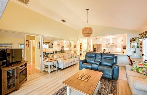 Fountain Lakes House | Extended Stay in Estero: Townhome w/Lake Views!