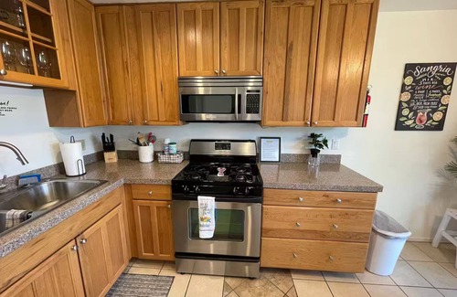Palm Springs Condo | Extended Stay Oasis, 5 min. to Dwntwn, Mntn Views