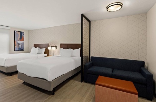 Newnan Hotel | Extended Stay Suites | 2 Units | Near Newnan City Center