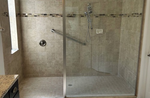 Lutz Apartment | Extra Large studio with Pool, Gym, Queen bed, huge walk in shower.