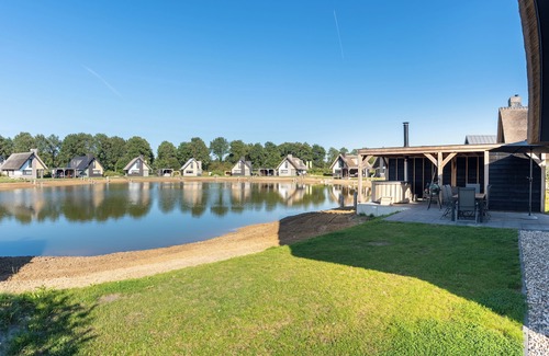 Westerbork House | Extra luxury 4-person accommodation in the holiday park Landal Drentse Lagune