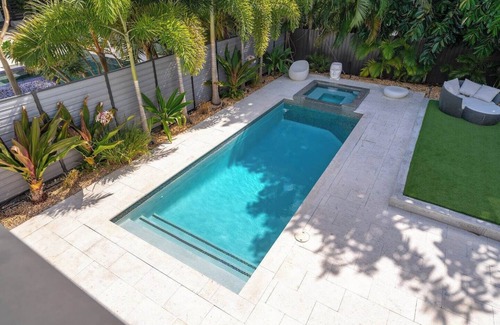 Birch Park Finger Streets House | Extraordinary Beach Home with Rooftop Decks, Pool and SPA, Steps from the Beach