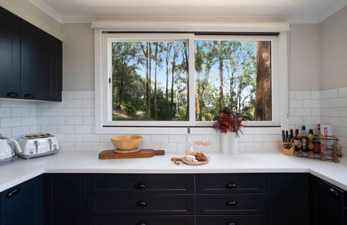 Bowral Apartment | Extraordinary Country Retreat with Beautiful Views