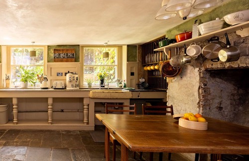 Bethnal Green House | Extraordinary Grade II-listed early Georgian Home