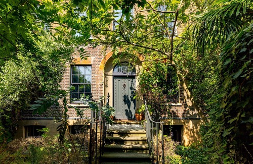 Bethnal Green House | Extraordinary Grade II-listed early Georgian Home