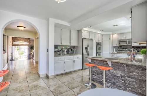 Green Valley North House | Extraordinary Private Pool/Spa Villa w/man cave