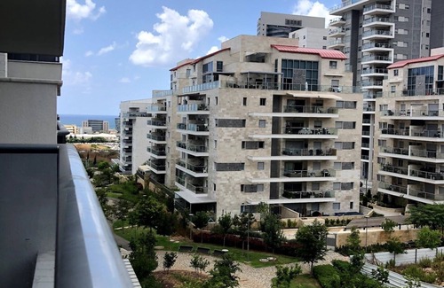 Haifa Apartment | Extravagant 4BR Apartment Near Matam Park Business Cntr