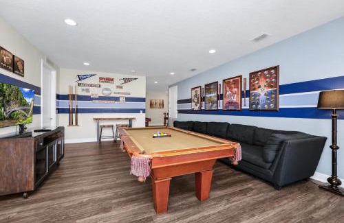 West Kissimmee House | Extravagant Home With Movie Theater, Private Pool And Waterpark & Resort Access At Encore Resort - 241Fl