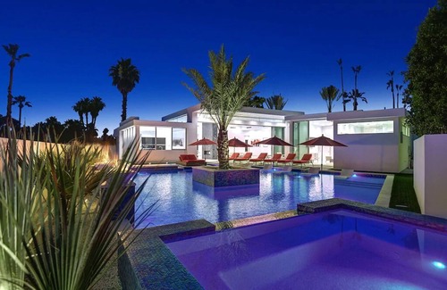Indio House | Extravaganza