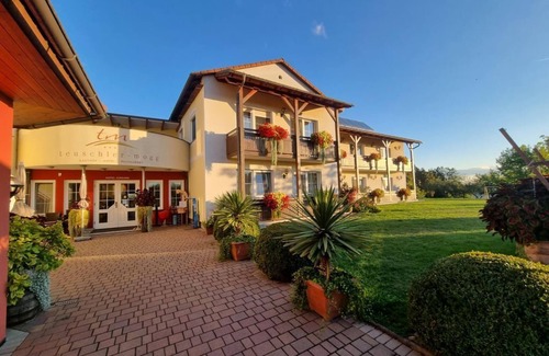 Bad Waltersdorf House | EZ Sonnenseite mit Balkon ab 7 Nächte Frühstück - Hotel-restaurant Teuschler-mogg