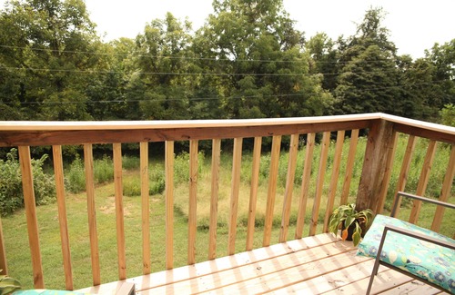 Williamstown Apartment | Ezekiel's Getaway side 2 near Ark Encounter with Game room