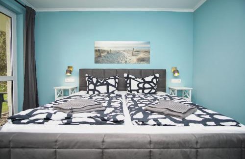 Lobbe Hotel | F-1010 Strandhaus Mönchgut Bed&Breakfast DZ 24 Garten, strandnah, inkl Frühstück