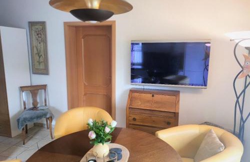 Lietzow Apartment | F-1064 Rhododendronbluete in Lietzow
