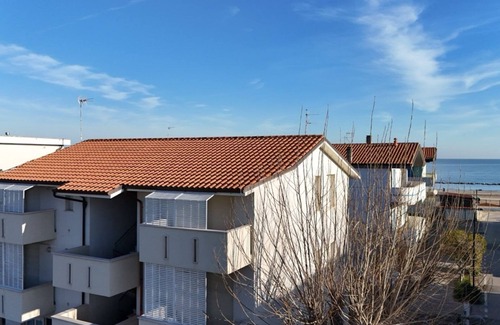 Torrette Apartment | F005 - Fano, three-room apartment with small terrace 30m from the sea