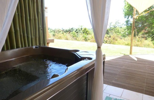 Goyave Apartment | F1 + JACUZZI Calme, Zen et Marie Galante en face