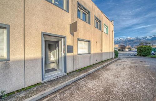 Saint-Martin-d'Heres Apartment | F1 tout équipé-neuf-tout confort