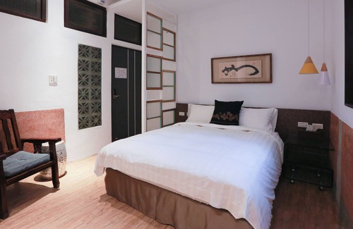 West Central District Apartment | F101 Double room in Tainan, Minzu Road