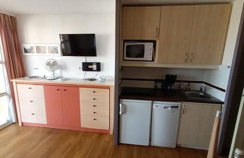 Cap Esterel Apartment | F2 37M2 RENTAL SAINT RAPHAEL (AGAY) FROM NOVEMBER 2024 TO JUNE 2025.