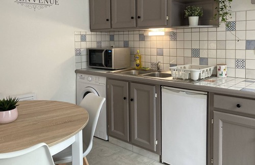 Flers Apartment | F2 Appart Rénové au Calme Proche Gare et Commerces