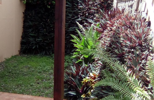 Fontaine de Moutte Apartment | F2-Bas de Villa-Non Smoking- Quiet area of Fort de France - Airport 10 min away