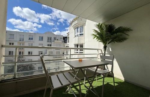 Old Lille Apartment | F2 calme et lumineux avec balcon au cœur du Vieux Lille