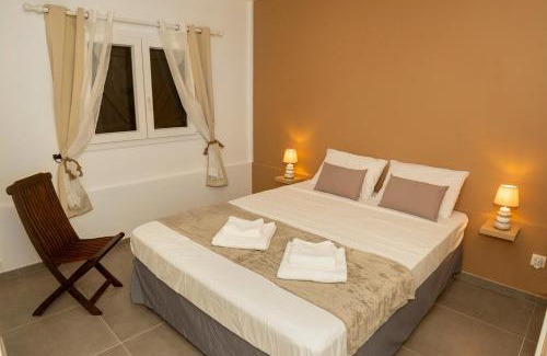 Tartane Apartment | F2 Ixora - spa - piscine - vue mer - 9 min de la plage - Ti Zwézo Paradi