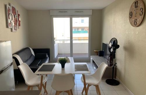 Talange Apartment | F2 rénové lumineux dans résidence avec balcon et parking