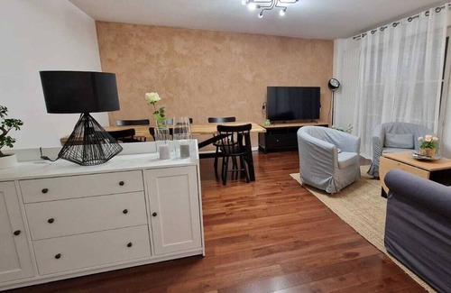 Limeil-Brevannes Apartment | F4 - DISNEY/PARIS/ORLY/GOLF < 30Min