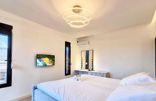 Saint-Joseph House | F7 – Villa Casa del Amor*** – with an infinity pool and jacuzzi in St-Joseph