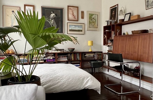 Mile End Apartment | FAB 1000sq ft Artists Flat