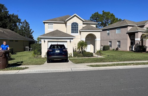 Haines City Villa | Fab 4 bed 3 bath Villa, Pool & Games Room , 25 Minutes from Disney