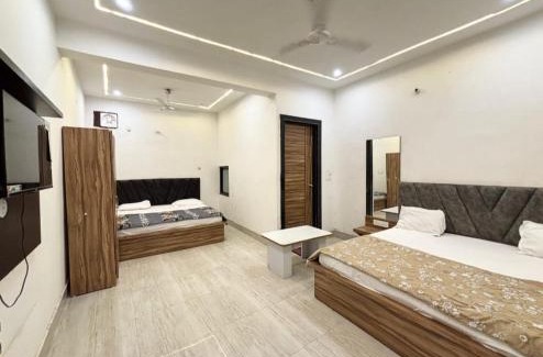Vrindavan Hotel | Fab hotel Devi heritage