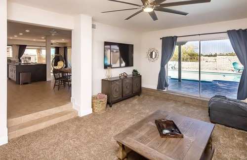Lake Havasu City House | Fab Palm Paradise Heated Pool & Spa + Views