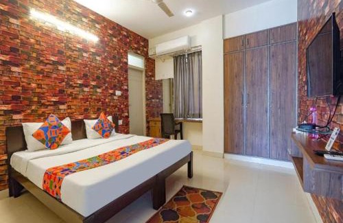 Kalyan Nagar Hotel | FabExpress Kings Suites HRBR Layout - Nr Manyata Tech Park