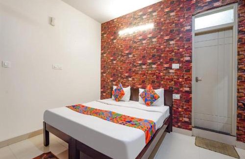 Kalyan Nagar Hotel | FabExpress Kings Suites HRBR Layout - Nr Manyata Tech Park