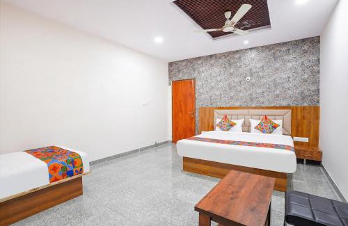 Nagarbhavi Hotel | FabExpress Platinum Palace - Nr Magadi Main Road