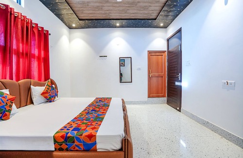 Faizabad Hotel | FabExpress Savitri Resort