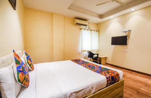 Pimpri - Chinchwad Hotel | FabExpress Seven Seas