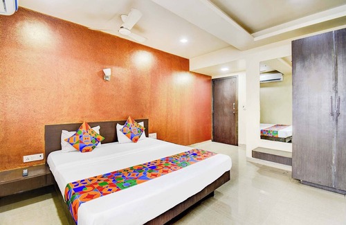 Pune Hotel | Fabexpress Sun N Shine
