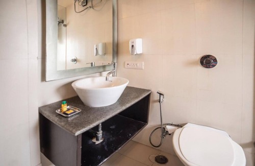 Saket Hotel | Fabhotel Anutham