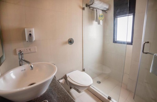 Saket Hotel | Fabhotel Anutham