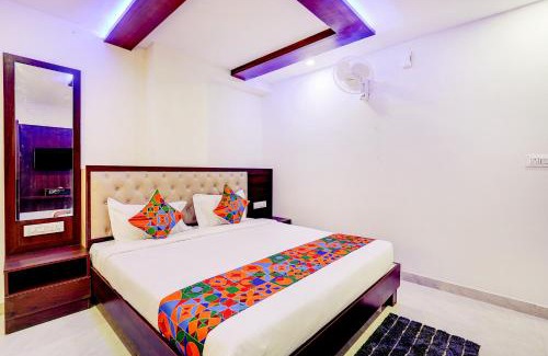 RR Nagar Bed & Breakfast | FabHotel AR Daffodil Inn