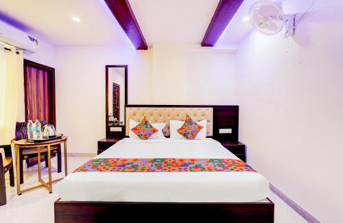 RR Nagar Bed & Breakfast | FabHotel AR Daffodil Inn