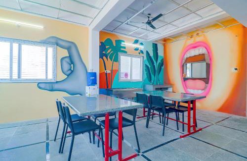 Gachibowli Hotel | FabHotel Broholic Suites - Nr US Consulate, Financial District