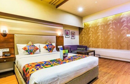 Kadubeesanahalli Hotel | Fabhotel Chaitanya